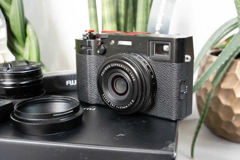 Fujifilm 100v + Fujifilm WCL-X100 Black II Коробка гарний стан — фото 5