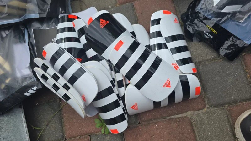 Футбольні щитки adidas — фото 6