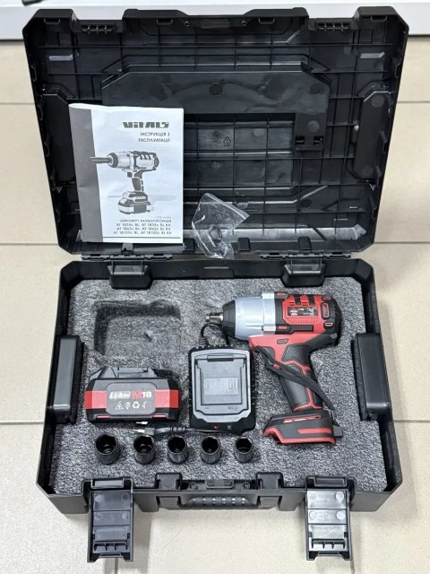 Гайковерт акумуляторний Vitals Master AT 1862c BL Kit M-18/ 650 Нм/ 1/2"/ 1 АКБ 4А/г та ЗП, головки/безщітковий двигун/посадка Макіта/Гарантія 3 роки