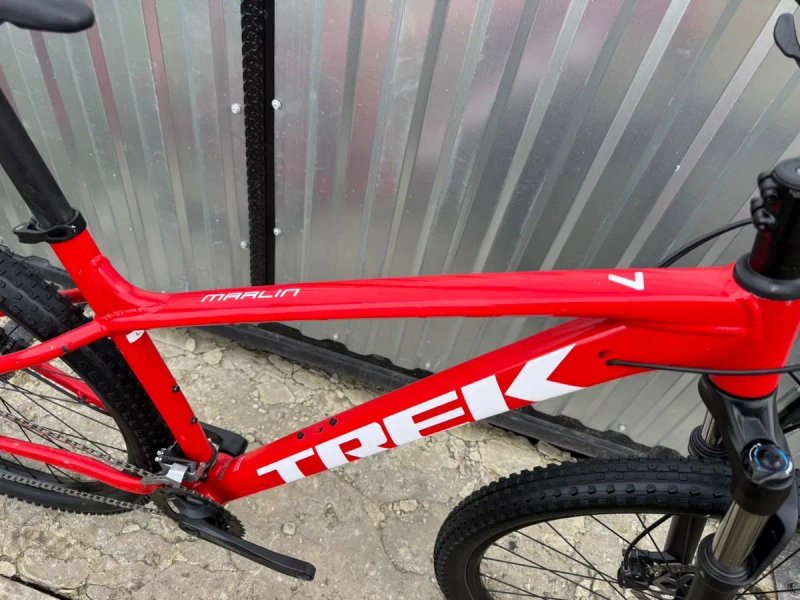 Гірський велосипед L 29 Trek Marlin 7 2020року Rock Shox Acera 2x9 — фото 2