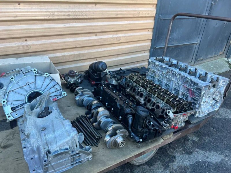 Головка BMW X5 E70 F10 N57 ТНВД N57D30A 3.0dX 4.0dX Поршень Шатун Поддон N57D30B Блок — фото 2