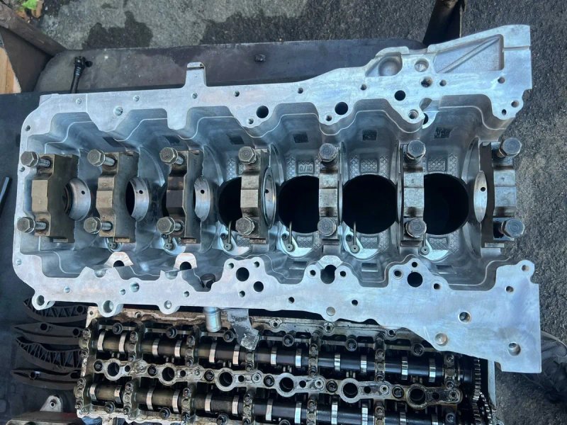 Головка BMW X5 E70 F10 N57 ТНВД N57D30A 3.0dX 4.0dX Поршень Шатун Поддон N57D30B Блок — фото 7