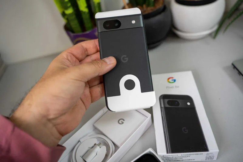 Google Pixel 8a 8/128GB (Obsidian) Neverlock Open box — фото 2