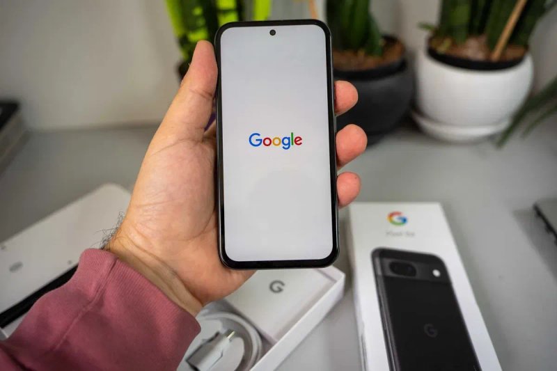 Google Pixel 8a 8/128GB (Obsidian) Neverlock Open box — фото 8