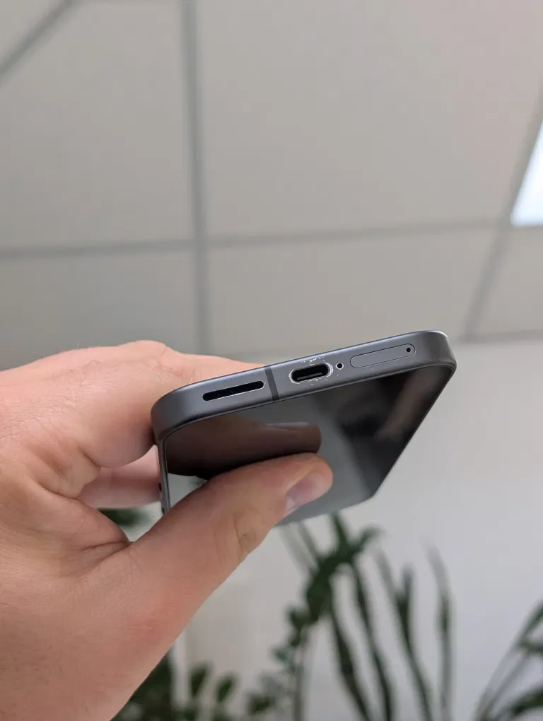 Google Pixel 9a 8/128GB Obsidian Neverlock, Піксель 9а 128ГБ Неверлок, 98% АКБ — фото 3