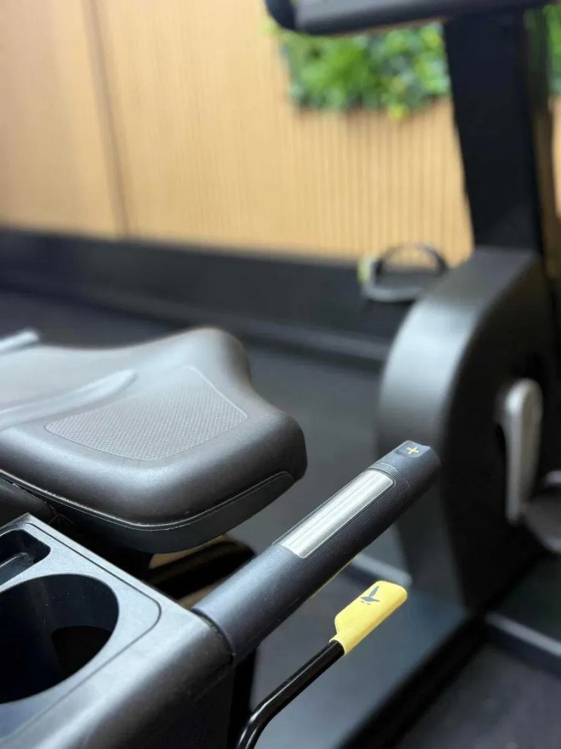 Горизонтальний велоергометр Technogym Artis Recline (мультимедіа Unity 3.0) велотренажер — фото 5
