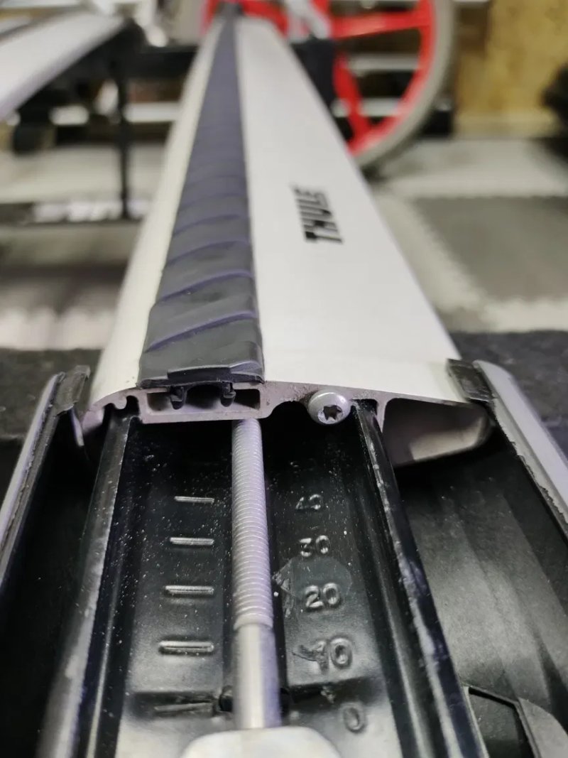 Гумка Резинка Ущільнювач в Т-паз для поперечин Thule Wingbar Wingbar edge Aerobar Mont blanc Гумки для оригінальних поперечин — фото 2