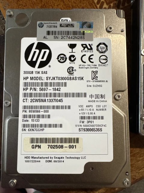 HDD sas 300 Gb. 900 Gb 1.2 Tb 2.5 ʼ 4 Tb 3.5 ‘серверні