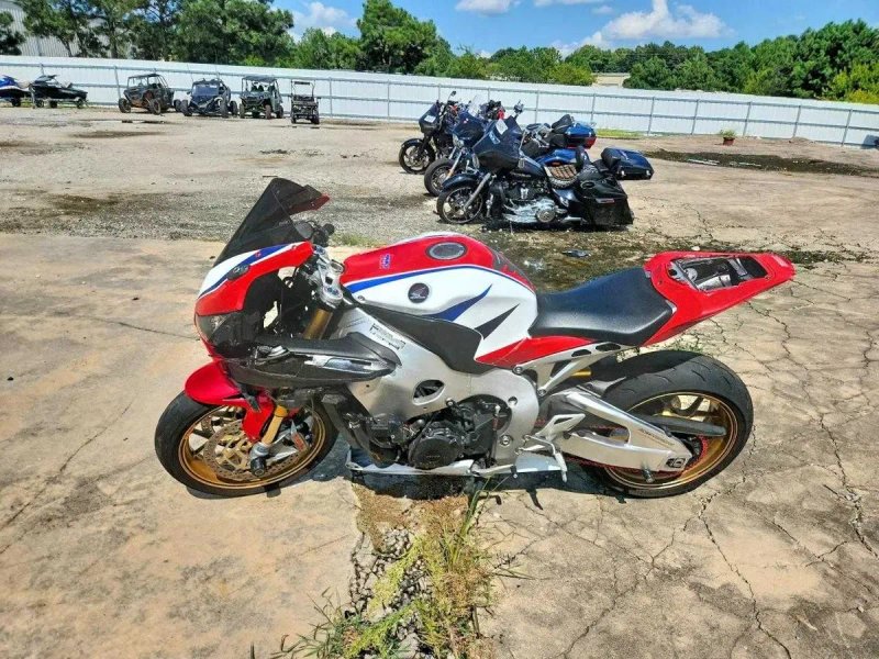 2014 Honda CBR1000 S — фото 3