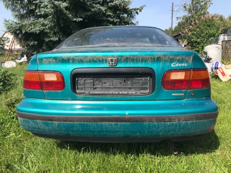 Honda civic Ej2 coupe D16Z9 /капот — фото 2