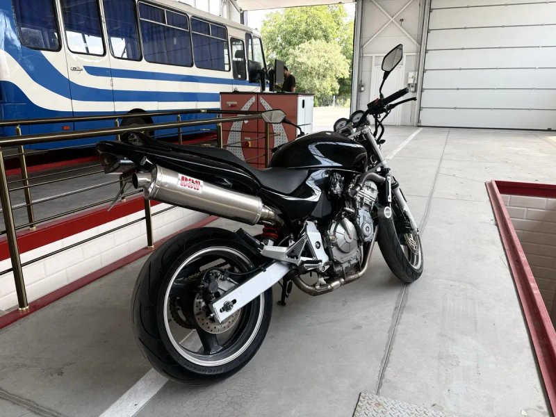 Honda Hornet 600 — фото 2