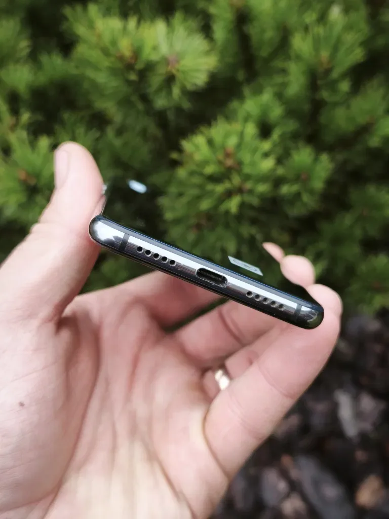 Huawei P20 4/128 ГБ, красивий синій колір, чудовий стан — фото 2