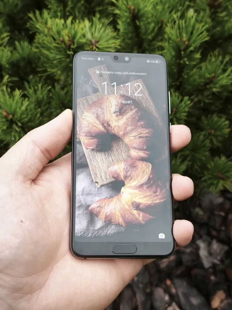Huawei P20 4/128 ГБ, красивий синій колір, чудовий стан — фото 4