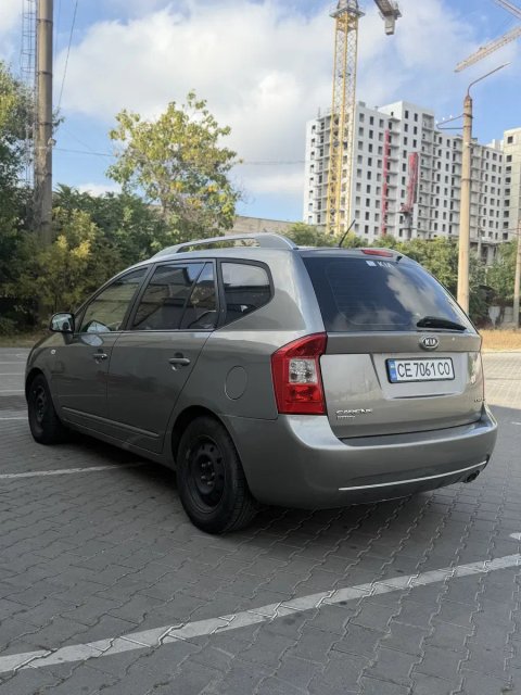 Hyundai Carens 2011