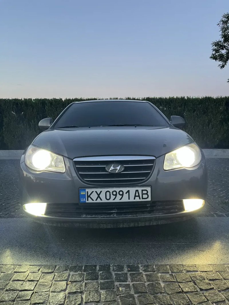 Hyundai Elantra  1.6бенз — фото 5
