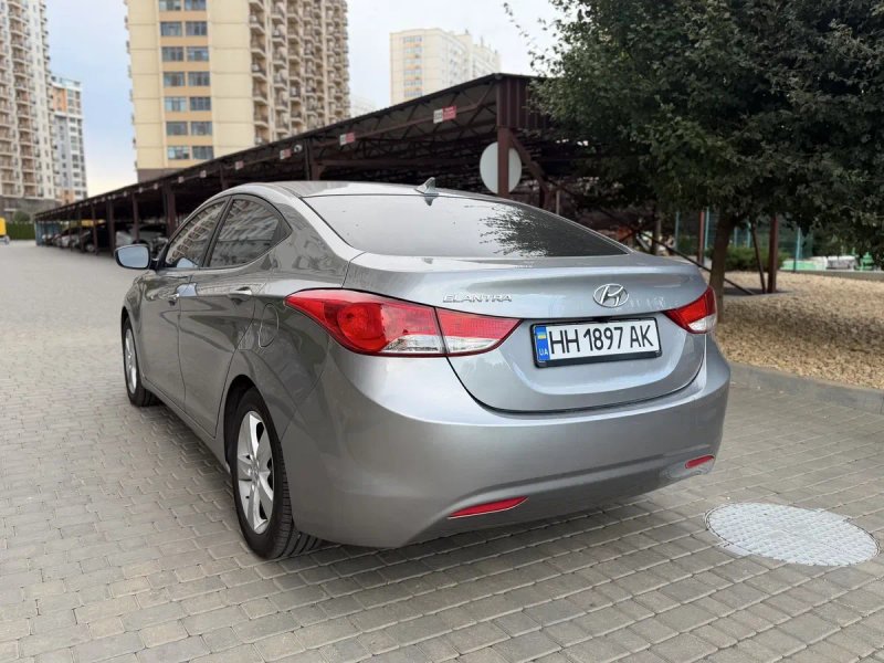 Hyundai Elantra 1.8 Avtomat Хюндай Элантра 1.8 Автомат — фото 8