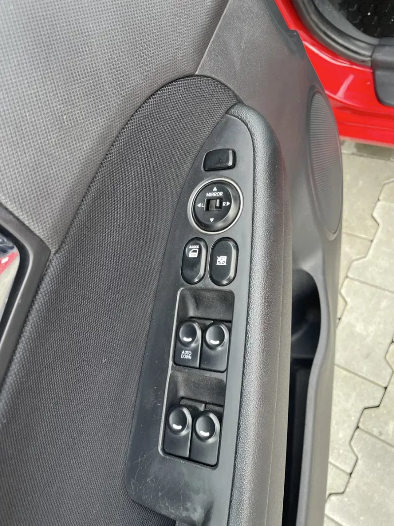 Hyundai i30 2008 року 1.6 газ бензин. Не фарбована — фото 7