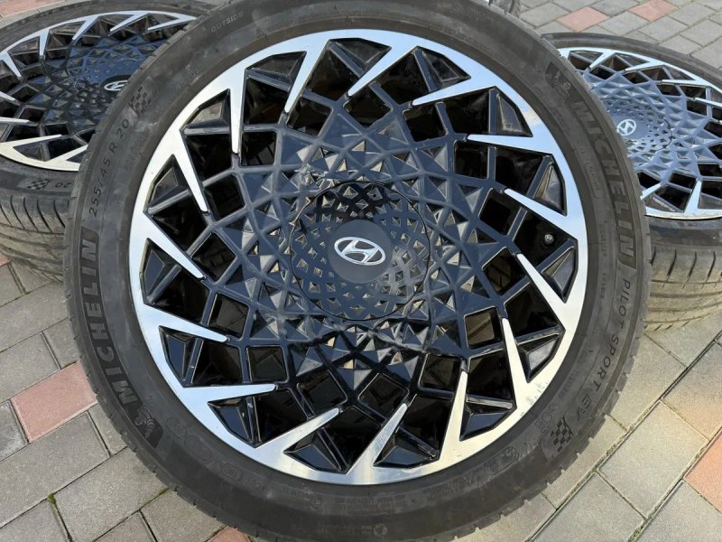 Hyundai Ioniq 5 Диск Диски R19 R20 комплектом і по штучно РОЗБОРКА ЗАПЧАСТИНИ — фото 2