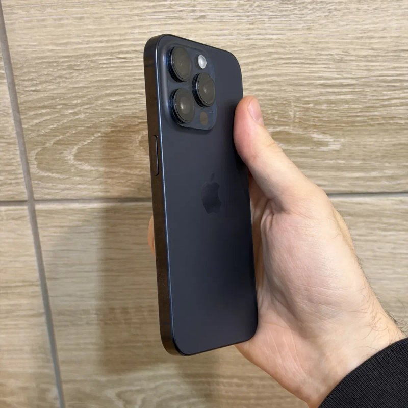 Ідеал! З коробкою Iphone 15 pro 256Gb Navy Blue — фото 6