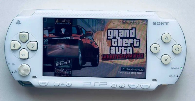 Ігрова консоль Sony PlayStation Portable 1003, біла — фото 5