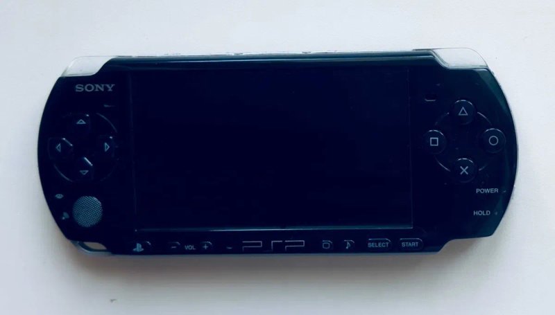 Ігрова консоль Sony PlayStation Portable 3003, чорна — фото 2