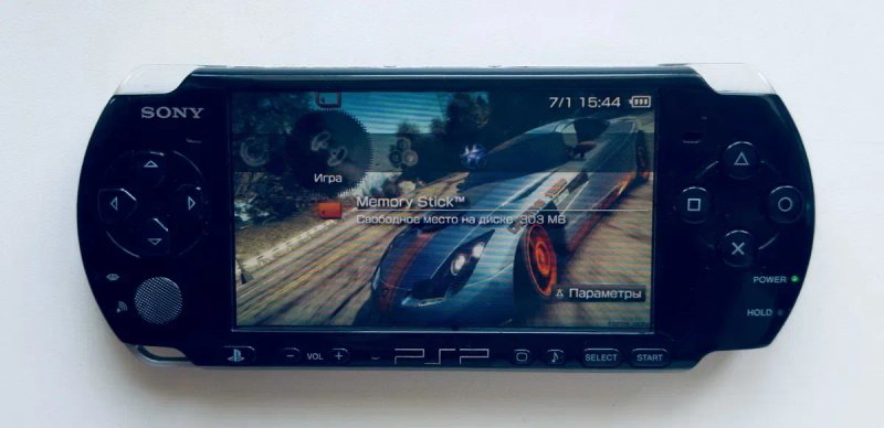 Ігрова консоль Sony PlayStation Portable 3003, чорна — фото 5