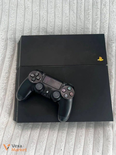 Ігрова приставка Sony PlayStation 4 з іграми