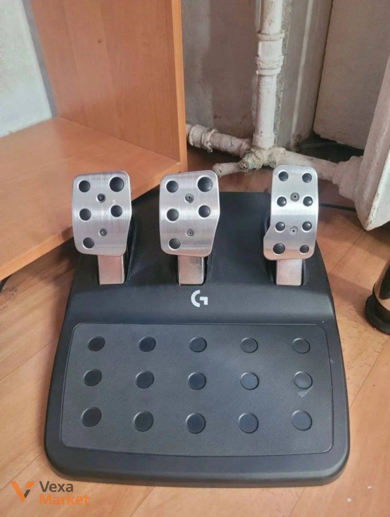 Ігровий кермо Logitech G923 — фото 2