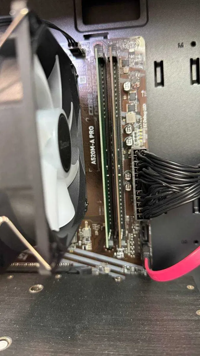 Ігровий ПК Ryzen 5 3400G/RX 580 8Gb/16ddr4/240SSD Игровой компьютер — фото 2