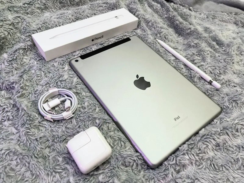 IPad 6 (32 gb) LTE, хорошее состояние! А1954 — фото 4
