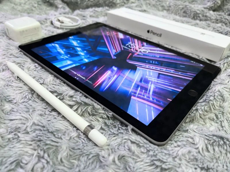 IPad 6 (32 gb) LTE, хорошее состояние! А1954 — фото 5