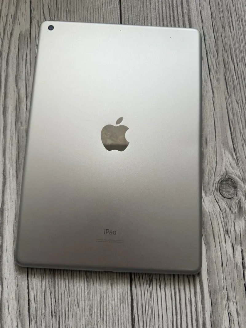 IPad 7th 10.2 32Gb Silver WiFi — фото 3