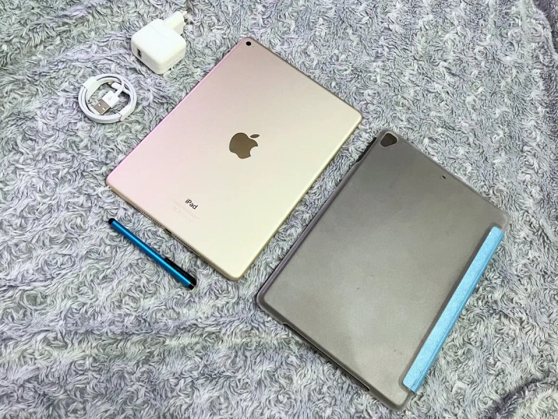 IPad Air 2 (64 gb) wi-fi + подарки, хорошее состояние! А1566 — фото 6