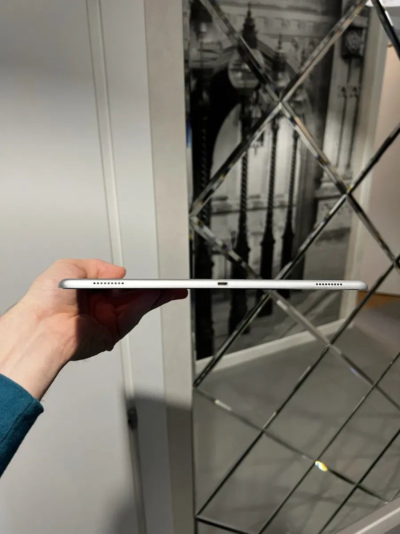 iPad Pro 12.9 32gb Silver Wifi  планшет з гарантією шикарний великий екран для малювання, ігор та навчання — фото 3