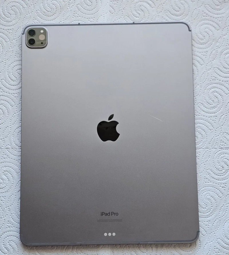 Ipad pro 6 gen 512гб A2764 батарея 99% — фото 6