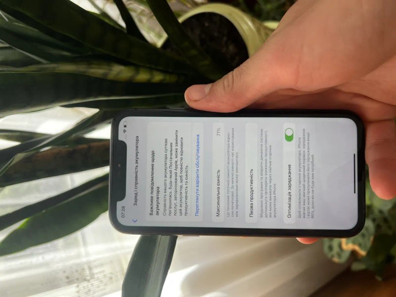 Iphon 11 на 64gb — фото 4