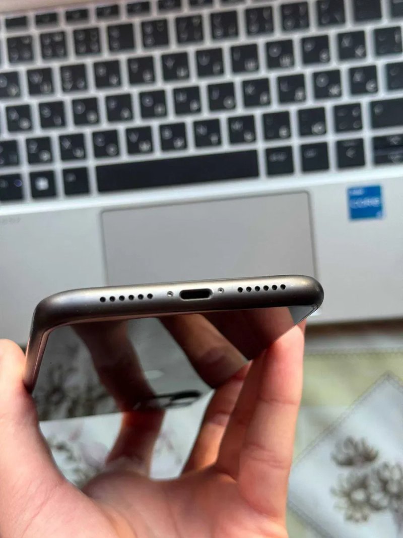 iPhone 11 64GB Black АКБ 100% (Neverlock) у чудовому стані. — фото 6