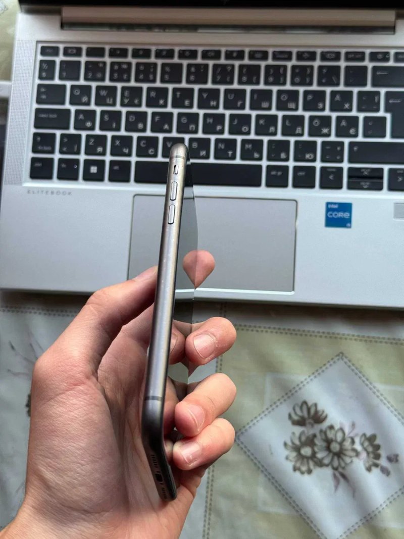 iPhone 11 64GB Black АКБ 100% (Neverlock) у чудовому стані. — фото 8