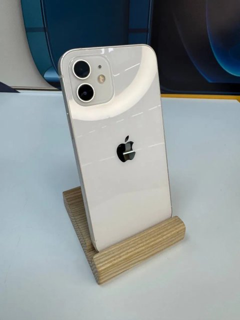 iPhone 12 64 GB White
