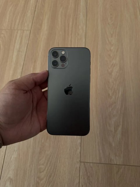 iPhone 12 Pro 128gb Neverlock пляма на екрані