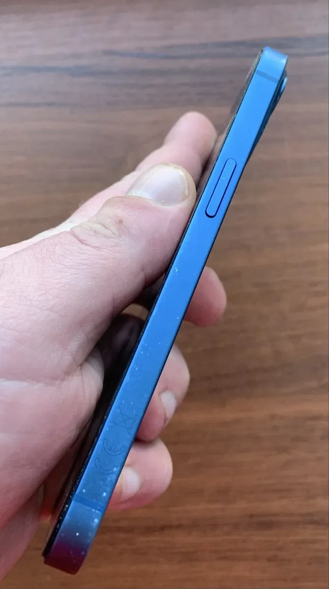 iPhone 13 blue icloud — фото 6