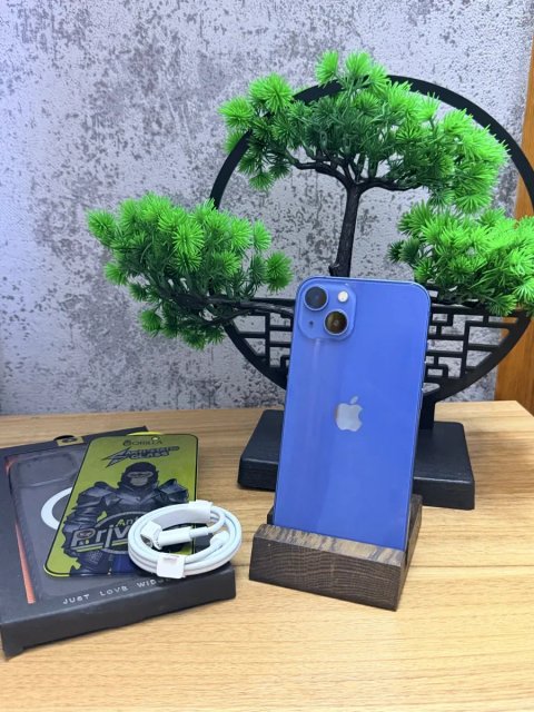 iPhone 13 на 128 гб. Є ОБМІН