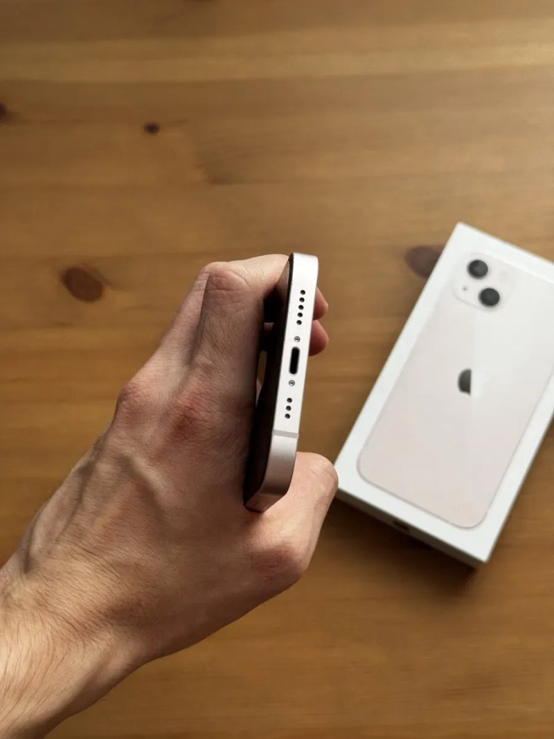 iPhone 13 рожевого кольору на 128гб — фото 5