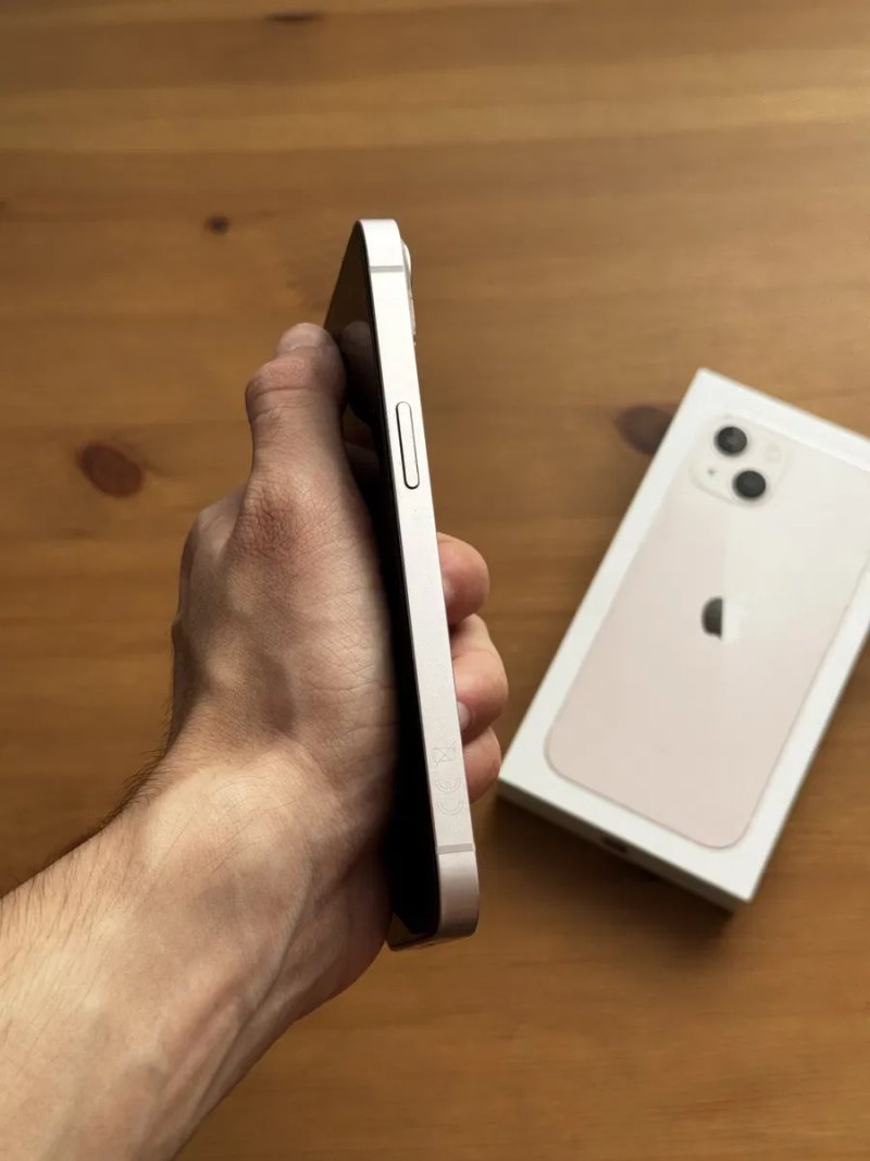 iPhone 13 рожевого кольору на 128гб — фото 6