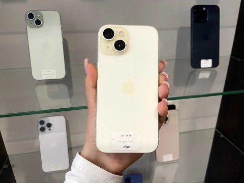iPhone 15 128 Gb Neverlock / Магазин + Гарантія