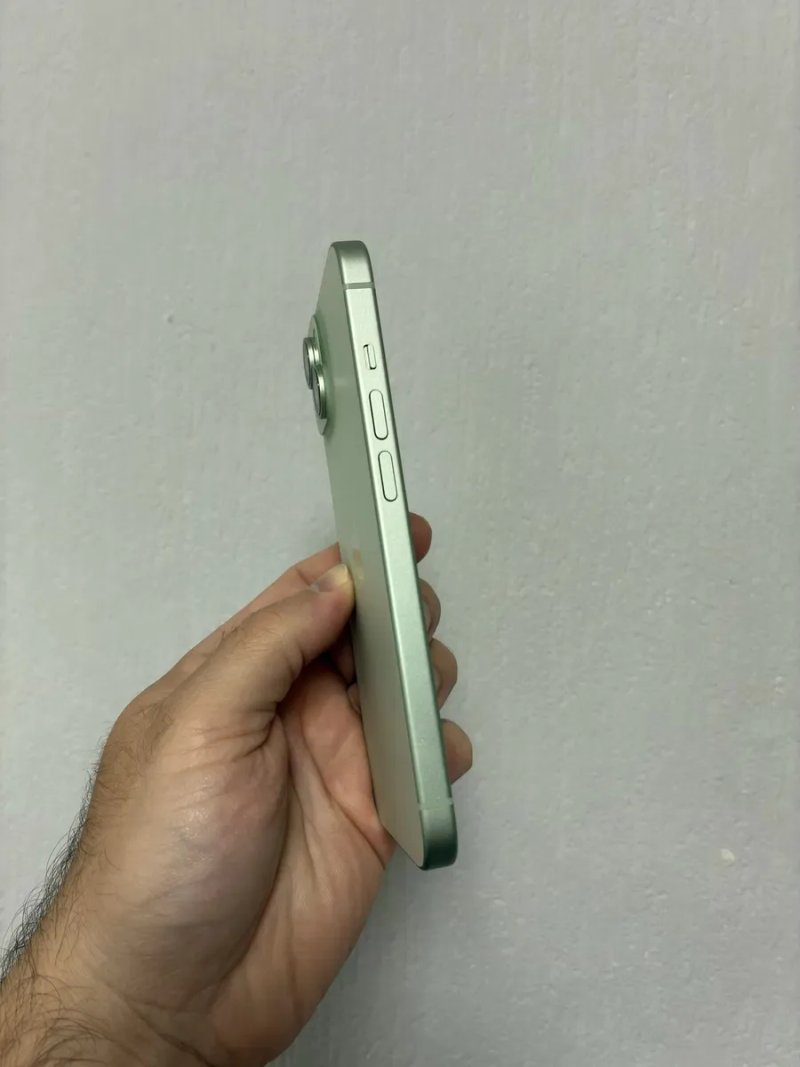 iPhone 15 128gb Green esim — фото 3