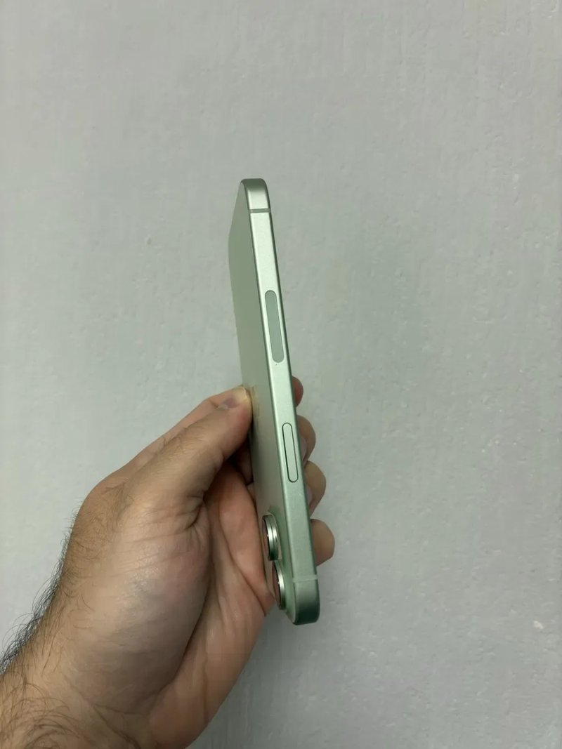 iPhone 15 128gb Green esim — фото 4