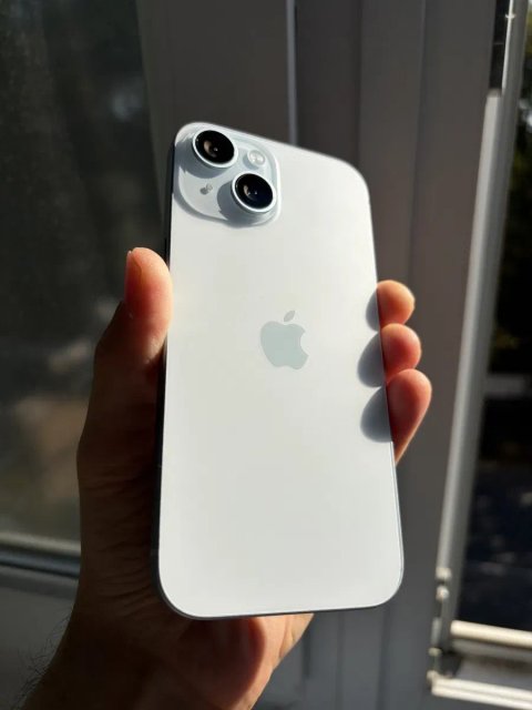 Iphone 15, 93% батарея
