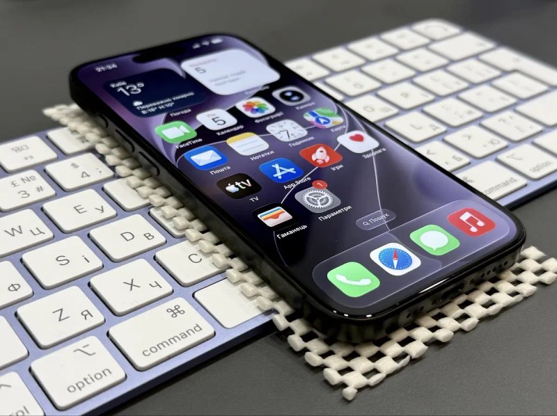 iPhone 15 Pro 128GB Black Titanium, Neverlock, eSIM (АКБ 86%) — фото 3