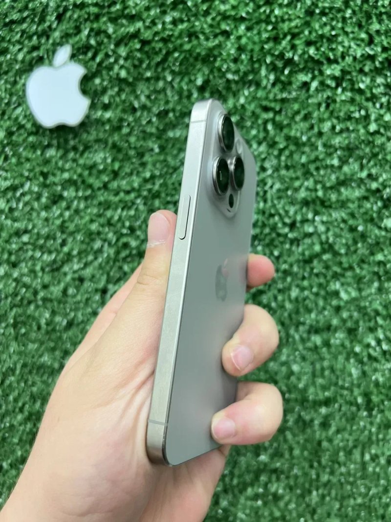 iPhone 15 Pro 128gb Natural T. Neverlock в Чудовому стані / АКБ 87%! — фото 2